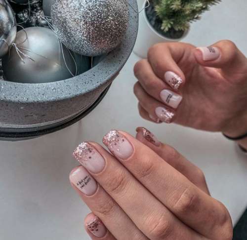 Veste du Nouvel An 2022 : manucure pour la rencontre de l'Année du Tigre d'Eau