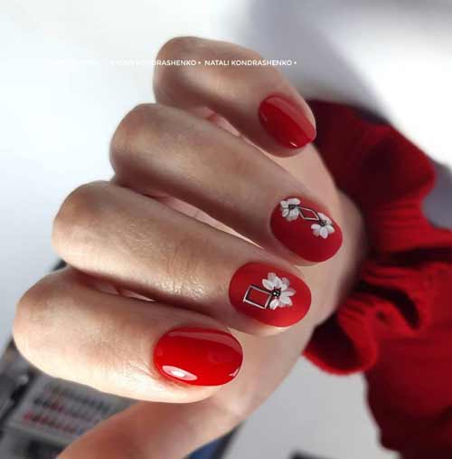 Peinture au pinceau sur les ongles