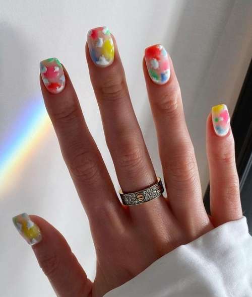 Conception "coups sur les ongles": belles idées manucure, nouveautés