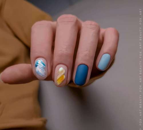 Conception "coups sur les ongles": belles idées manucure, nouveautés