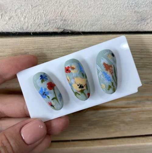 Conception "coups sur les ongles": belles idées manucure, nouveautés