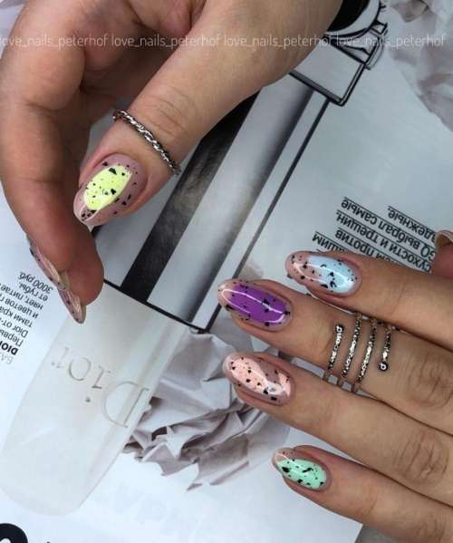 Conception "coups sur les ongles": belles idées manucure, nouveautés