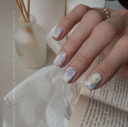 Conception "coups sur les ongles": belles idées manucure, nouveautés