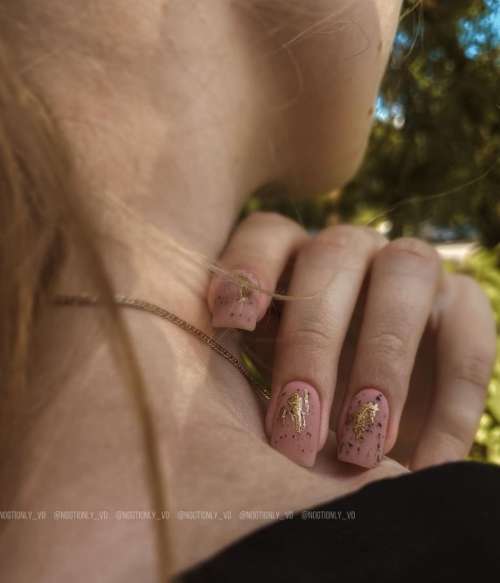 Conception "coups sur les ongles": belles idées manucure, nouveautés