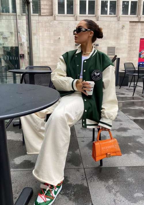 Jeans mode printemps-été 2022: tendances, photos, images