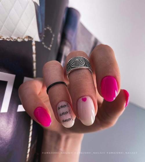 Nude bicolore à coeurs rouges