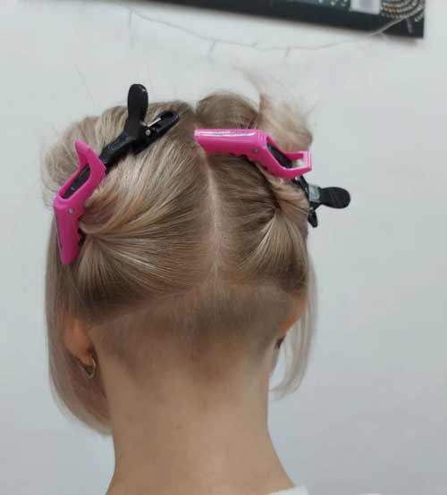 Kare avec la nuque rasée