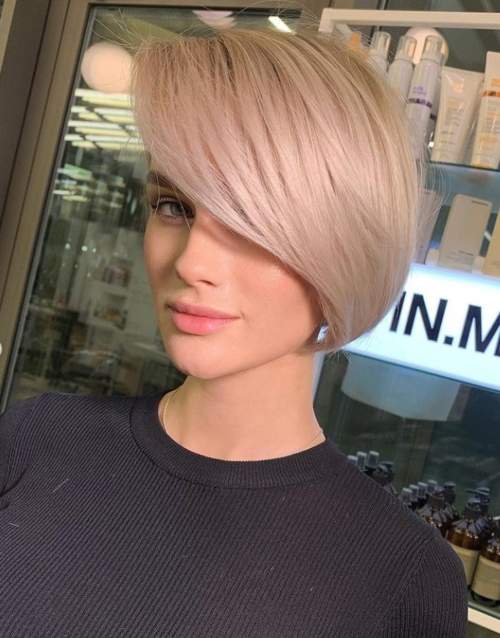 Coupe de cheveux dégradée pour cheveux fins