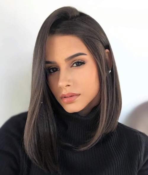 Kare aux épaules sans frange