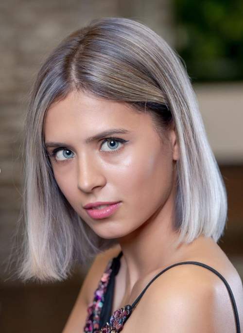 Caret long aux épaules: coupes de cheveux photo 2022, variétés à la mode