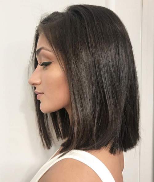 Caret long aux épaules: coupes de cheveux photo 2022, variétés à la mode