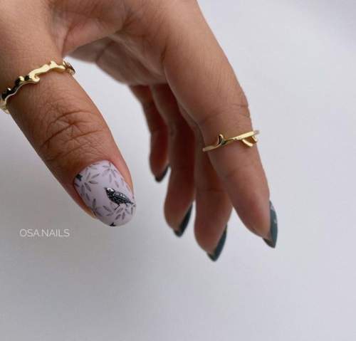 Manucure avec un oiseau