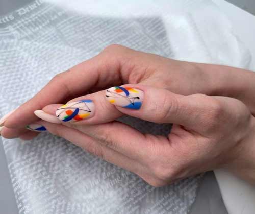 Ongles abstraits printemps