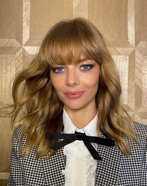 Frange épaisse à la mode