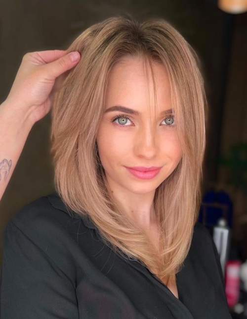 Cascade pour cheveux raides