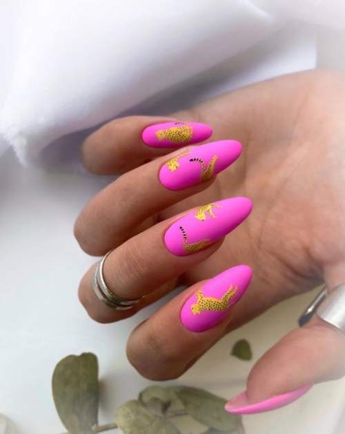 100 idées lumineuses incroyables pour la manucure 2022: nouveaux articles, photos