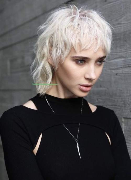 Coupe de cheveux pour cheveux fins