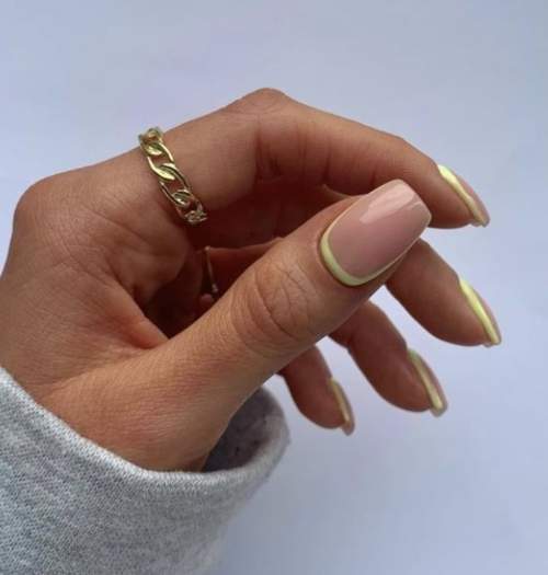 Manucure française jaune 2022: nouveaux designs, photos