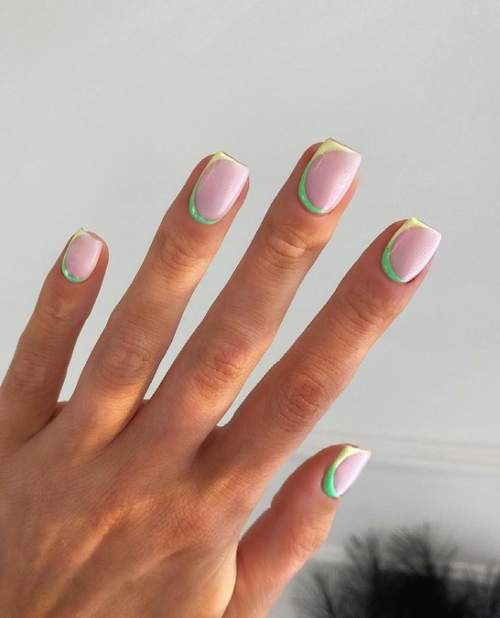 Manucure française jaune 2022: nouveaux designs, photos