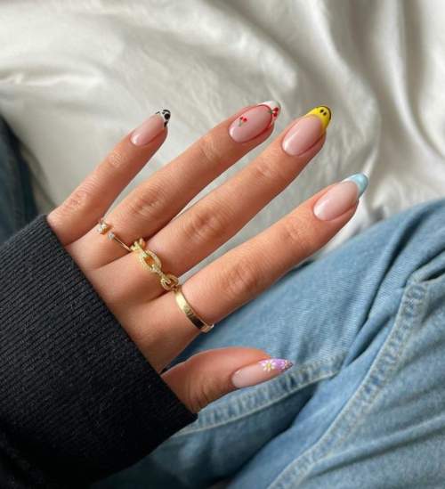 Manucure française jaune 2022: nouveaux designs, photos