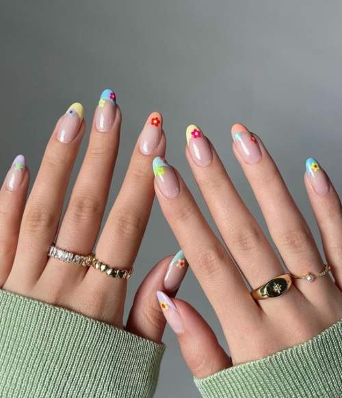 Manucure française jaune 2022: nouveaux designs, photos