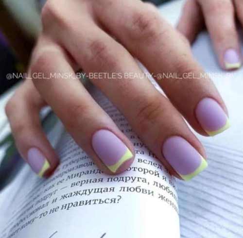 Veste colorée sur fond violet