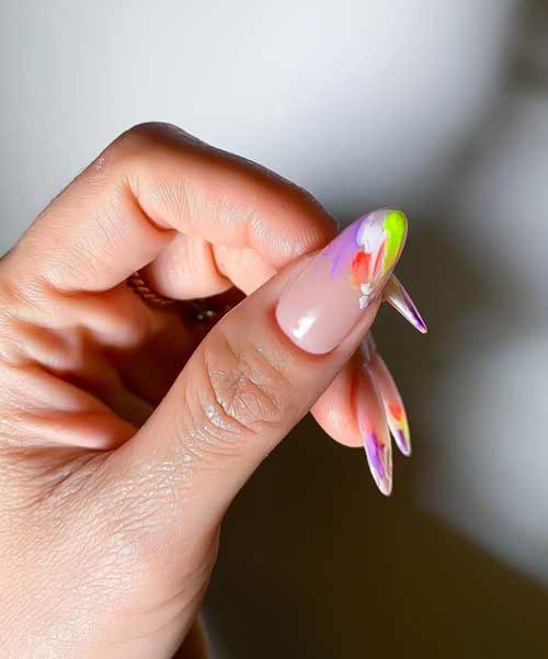 Veste inhabituelle dans une teinte violette