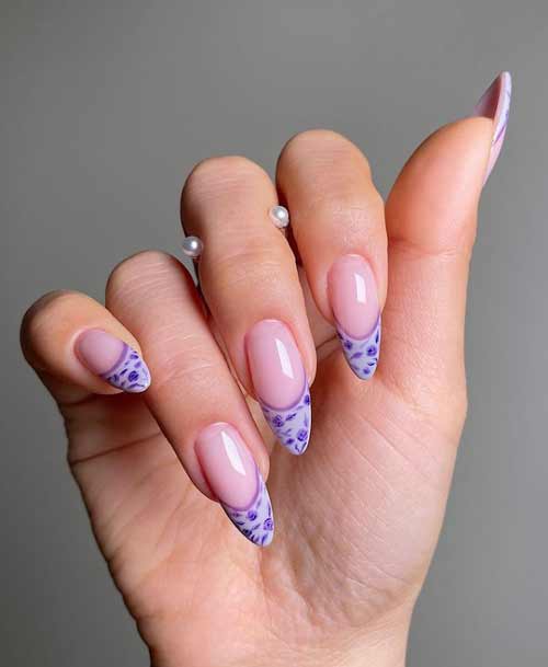 French violet sur les ongles 