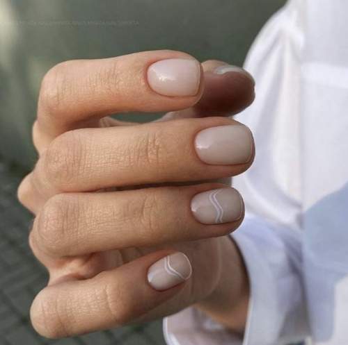 Manucure minimaliste
