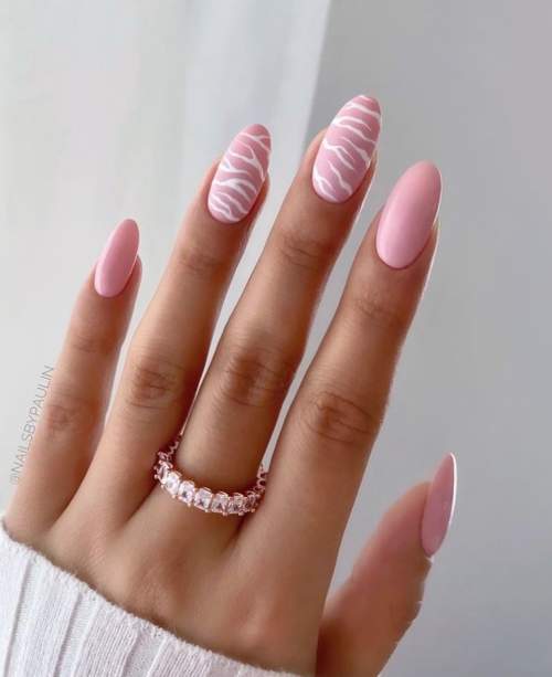 Manucure d'entreprise 2022: photo de conception d'ongles pour le travail