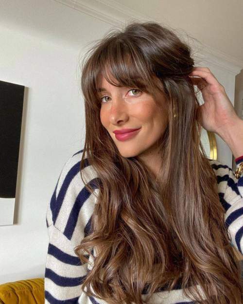 Rideau Bangs 2022 avec coupes de cheveux actuelles: photos, tendances