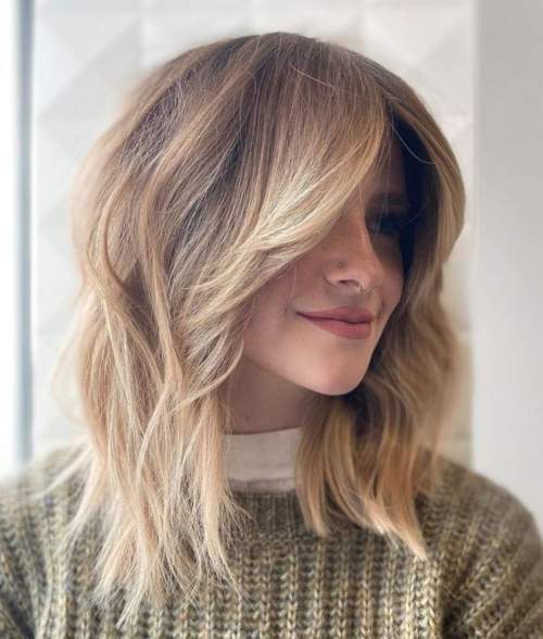 Rideau Bangs 2022 avec coupes de cheveux actuelles: photos, tendances