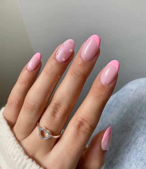 Veste rose avec perles