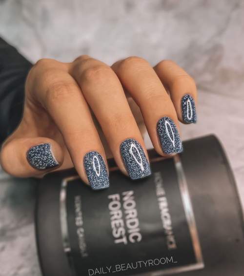 Manucure pour l'obtention du diplôme 2022 : 9e, 11e année, nouveautés, photos