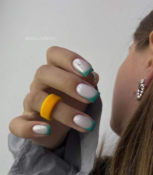 Manucure pour l'obtention du diplôme 2022 : 9e, 11e année, nouveautés, photos