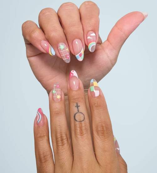 Manucure pour l'obtention du diplôme 2022 : 9e, 11e année, nouveautés, photos