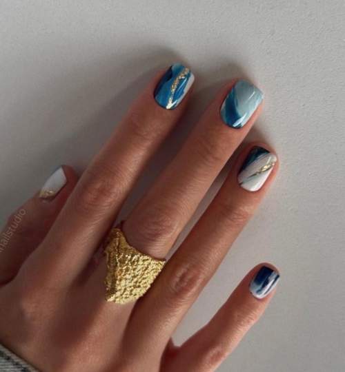 Manucure pour l'obtention du diplôme 2022 : 9e, 11e année, nouveautés, photos