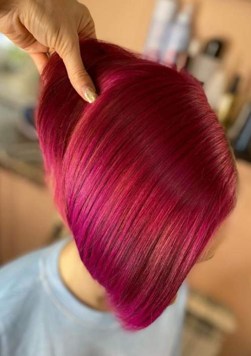 Coupes de cheveux jeunes à la mode 2022 avec une frange: types, photos
