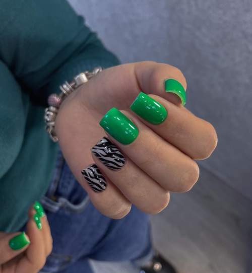 Imprimé zèbre sur les ongles : 100 photos, de belles nouveautés