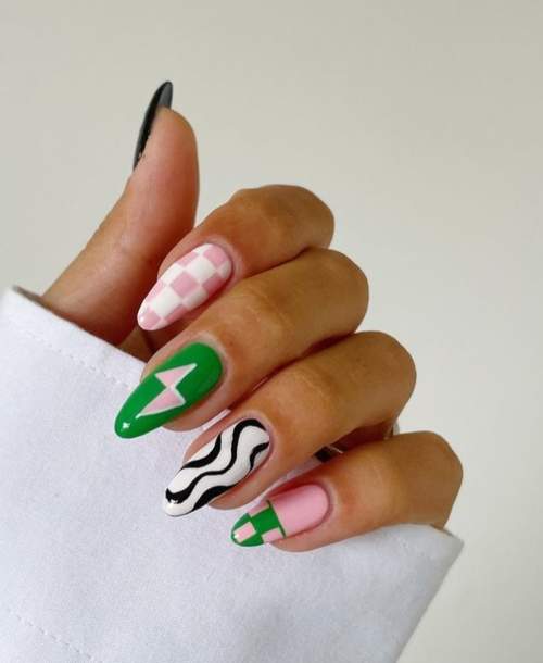 Manucure d'automne 2022 sur la forme en amande : nouvelles photos