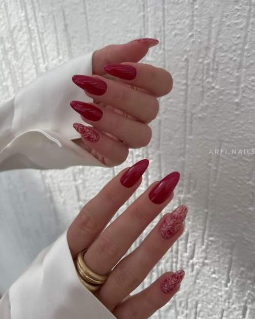 Manucure d'automne 2022 sur la forme en amande : nouvelles photos