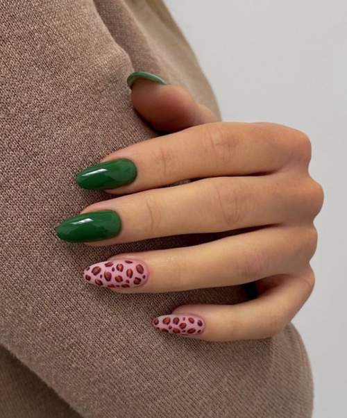 Manucure d'automne 2022 sur la forme en amande : nouvelles photos