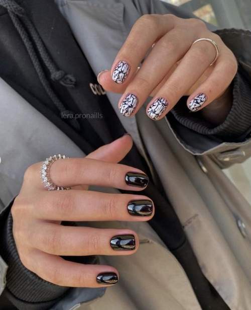 Conception d'automne d'ongles carrés courts