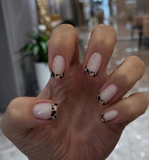 Ongles carrés nail art automne