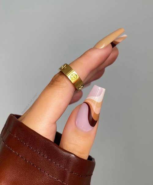 Manucure d'automne en forme de ballerine;