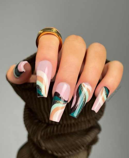 Carré rétréci en forme de manucure d'automne