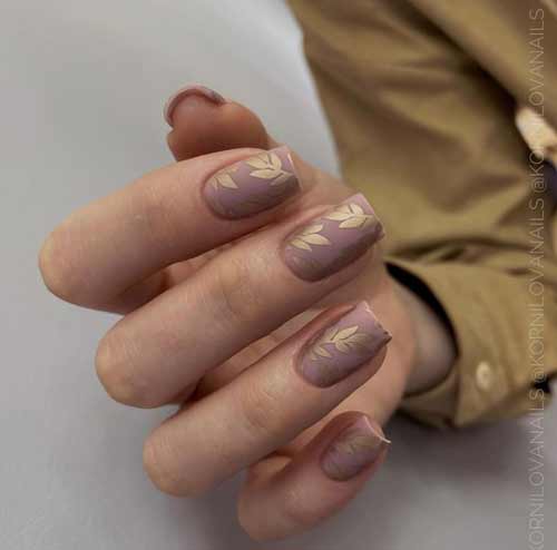 Manucure automne 2022 sur une forme carrée : l'actualité mode