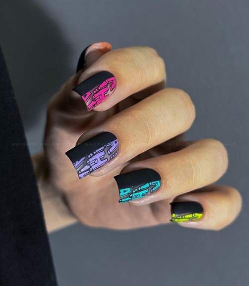 Manucure automne 2022 sur une forme carrée : l'actualité mode