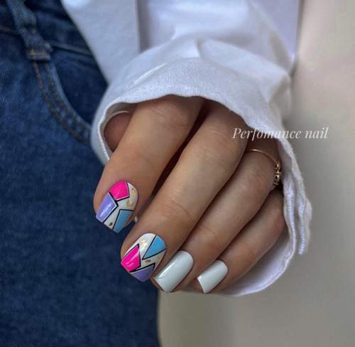 Manucure automne 2022 sur une forme carrée : l'actualité mode