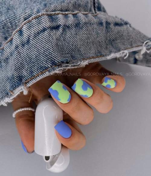 Manucure automne 2022 sur une forme carrée : l'actualité mode